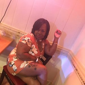 Meet your Posher, Adwina